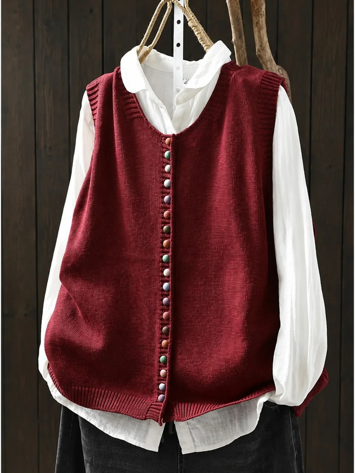 Gun | Elegant Knitted Waistcoat with Colourful Buttons