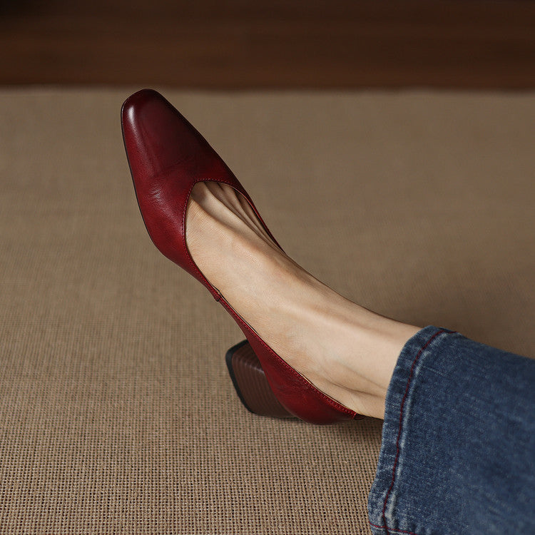 Victoria - Pointed Block Heel Shoes