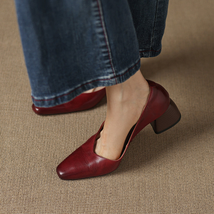 Victoria - Pointed Block Heel Shoes