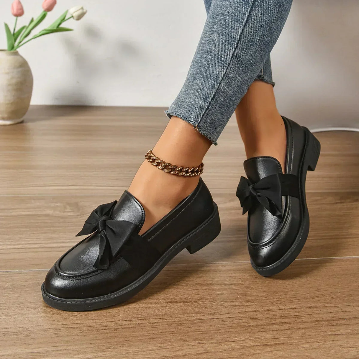 Eleanor - Glossy Bow-Detail Loafers