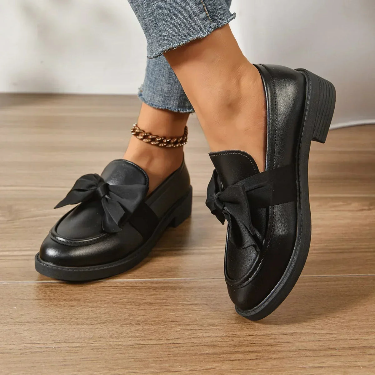 Eleanor - Glossy Bow-Detail Loafers