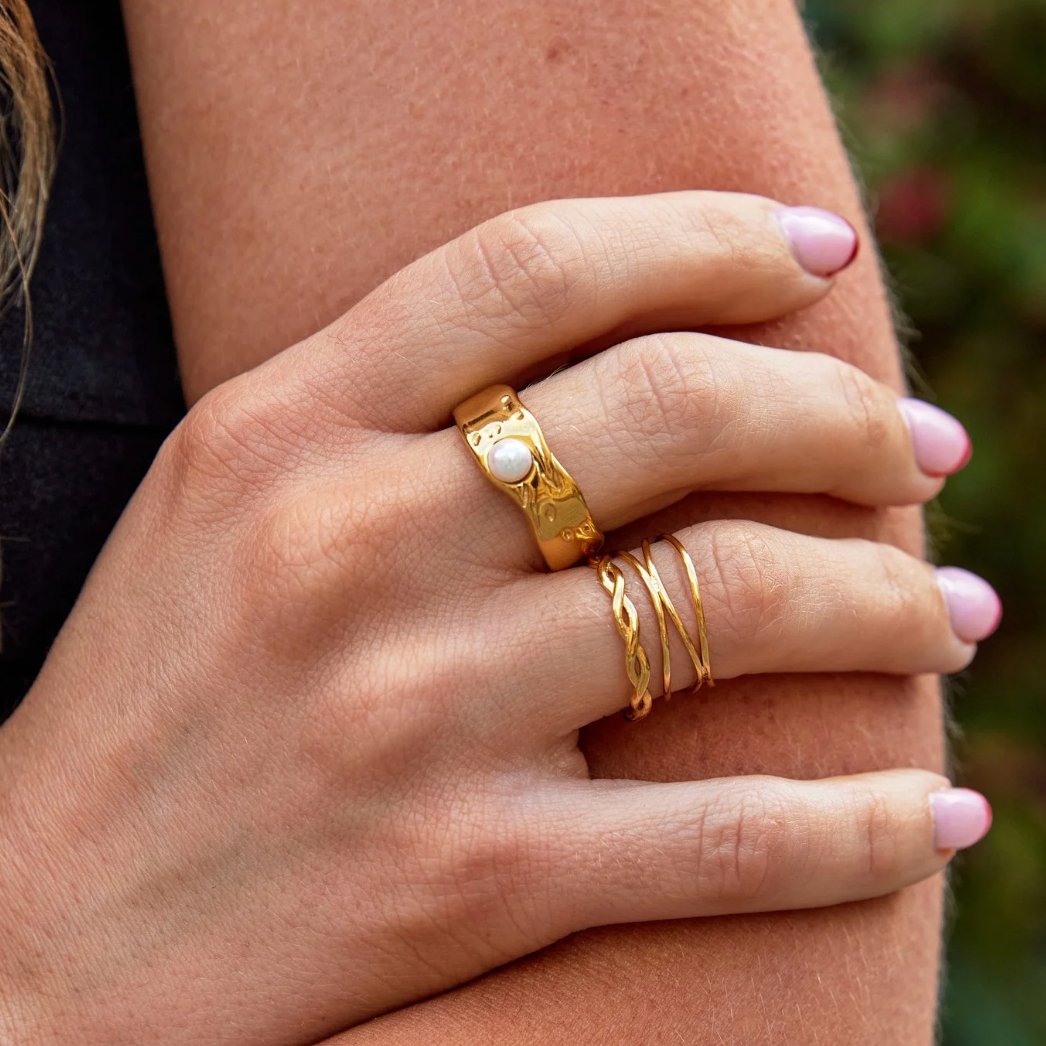 Infinity Twist Ring